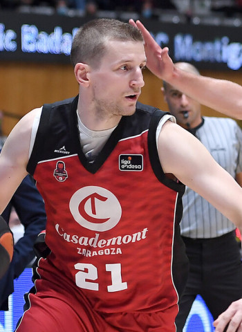 Adam Waczynski, hasta el final del curso en Zaragoza