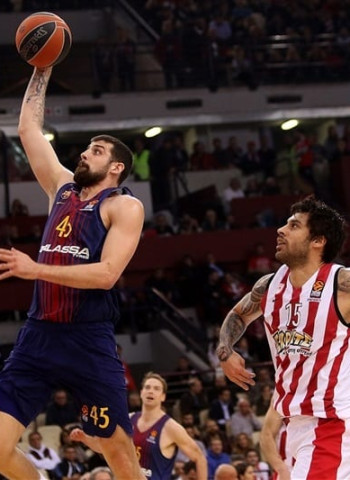 El FC Barcelona arrasa a Olympiacos (63-90)