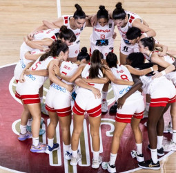 La séptima medalla del verano de formación se baña en plata en Turquía (63-67)