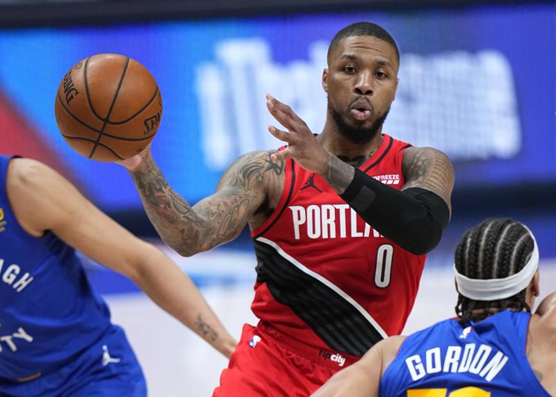 Lillard golpe primero (109-123) [0-1]