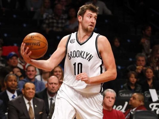 Sergey Karasev solo piensa en continuar en la NBA