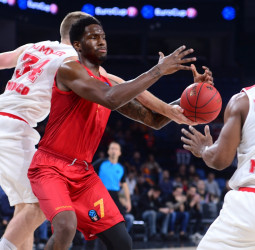 Nigel Hayes, en el punto de mira del Zalgiris Kaunas
