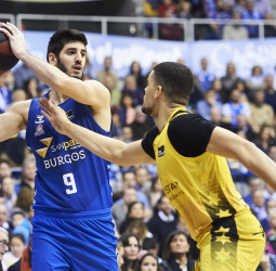 Alex Barrera, refuerzo temporal para el Baskonia