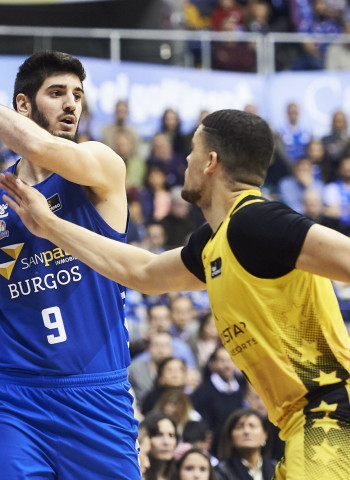 Alex Barrera, refuerzo temporal para el Baskonia