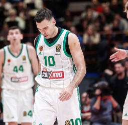 El Milán se da un homenaje ganando al Panathinaikos, 87-75