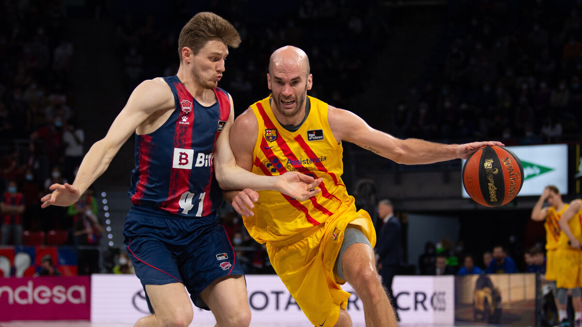 El Barça alcanza el liderato a base de triples (77-96)