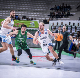 El Bursaspor se aferra a la victoria ante el Río Breogán para evitar la eliminación, 77-65