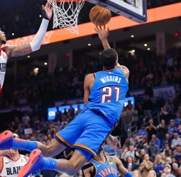 Los Thunder ganan hasta con Shai descansando, 89-107