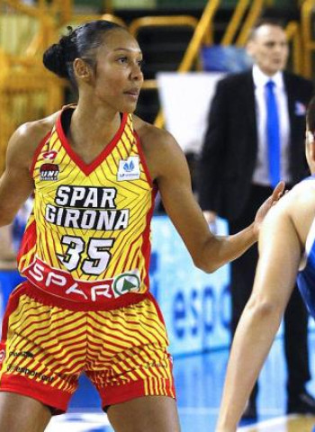 Spar Girona conquista el clásico, pero Cadí La Seu se alía con el líder venciendo al Valencia BC