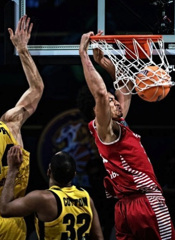 El Baxi Manresa completa la final de la Champions League (55-63)