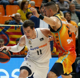 El Madrid prolonga su racha (68-79)