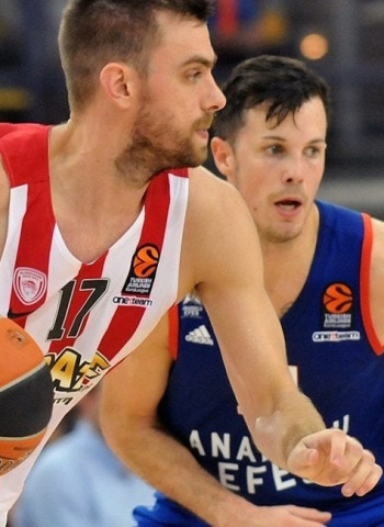 [1-0] Dominio absoluto de Olympiacos sobre el Anadolu Efes (87-72)