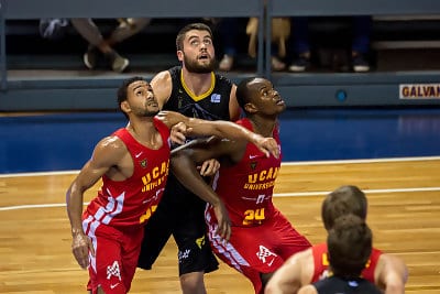 Tobey y Ponitka se imponen al físico de UCAM Murcia (84-78)