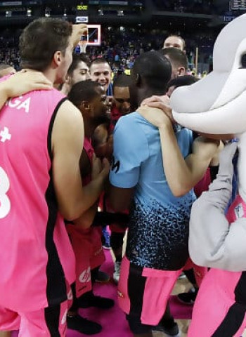 La vida de color de rosa, versión Movistar Estudiantes (80-70)