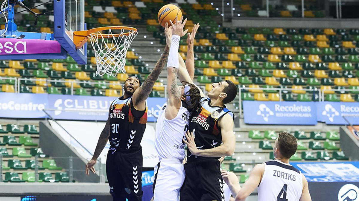 Jasiel Rivero lidera una remontada de infarto en el Coliseum (76-75)