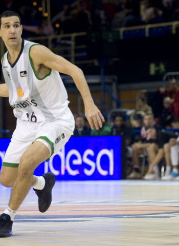 La Penya suma su sexto triunfo consecutivo en la Liga Endesa (95-98)
