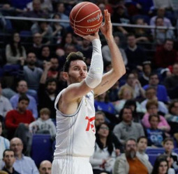 El Real Madrid gana en la prórroga en Murcia (99-104)