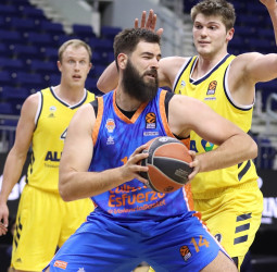 Valencia Basket mantiene sus opciones de playoffs (86-90)
