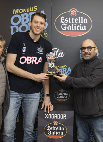 El jugador del Monbus Obradoiro, Mike Daum, elegido Jugador Estrella Galicia de Enero