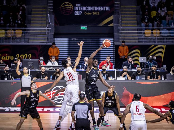 Hereda San Pablo jugará la final de la Copa Intercontinental (61-78)