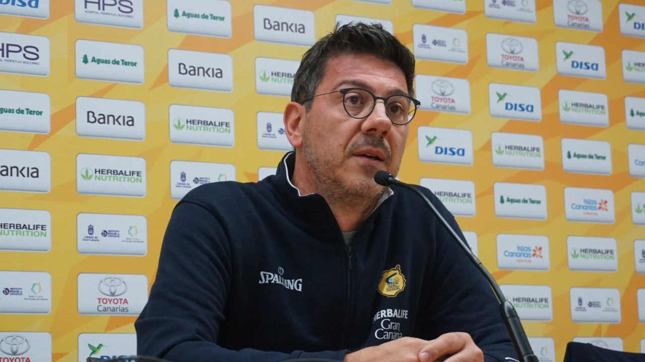 Fotis Katsikaris: «Hay que jugar con mucho contacto y físico»