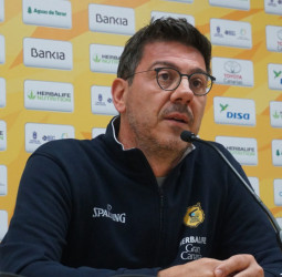 Fotis Katsikaris: «Hay que jugar con mucho contacto y físico»