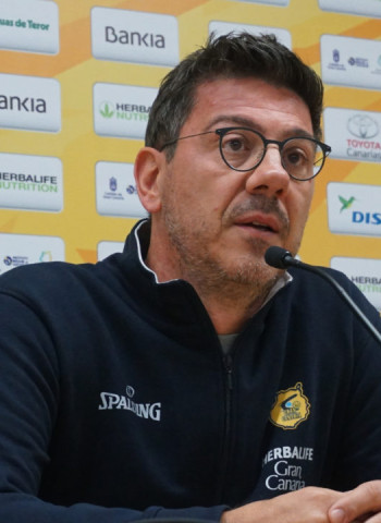 Fotis Katsikaris: «Hay que jugar con mucho contacto y físico»