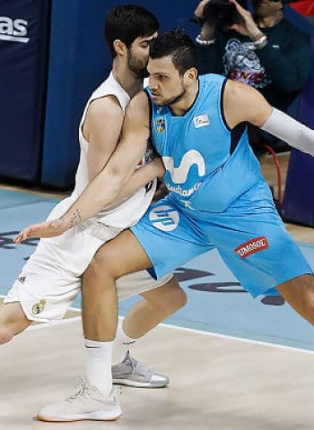 El Movistar Estudiantes gana un derbi frenético (93-88)