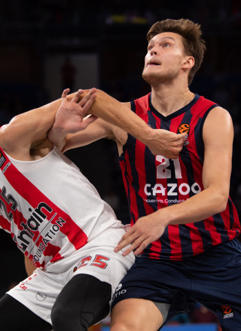 Cazoo Baskonia cede ante Olympiacos en los minutos finales (92-97)