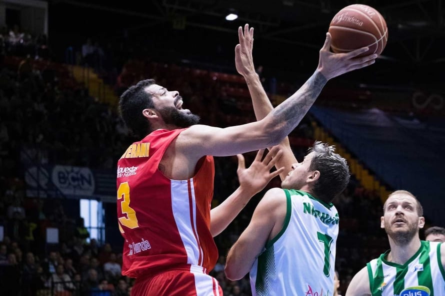 Un UCAM Murcia sobresaliente ante el Real Betis (77-103)