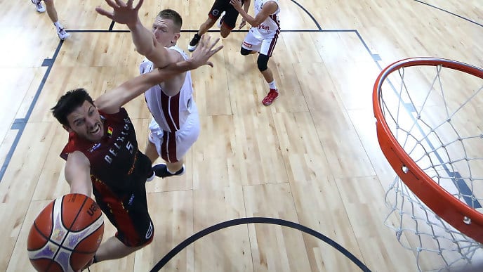 Porzingis y Timma destrozan a Bélgica (92-64)