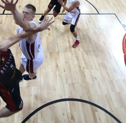 Porzingis y Timma destrozan a Bélgica (92-64)