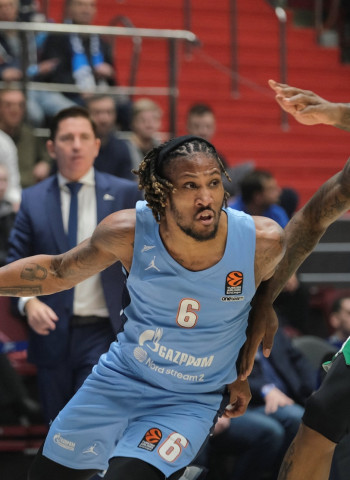 Albicy rescata al Zenit en la prórroga (76-75)