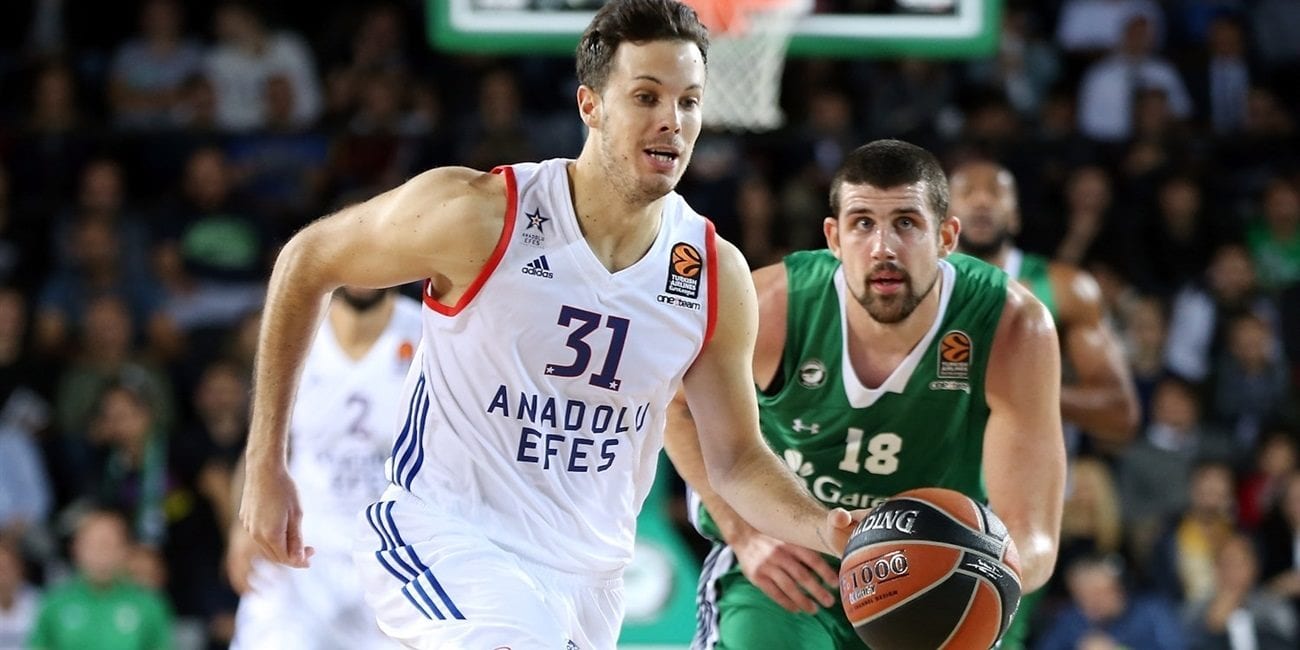 A la cuarta fue la vencida para el Anadolu Efes (78-84)