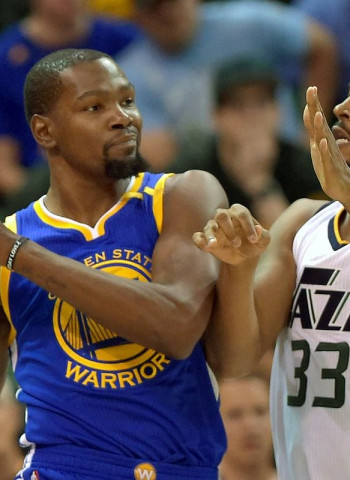 [3-0] Los Warriors tiran de un excelente Durant para superar a los Jazz (101-92)