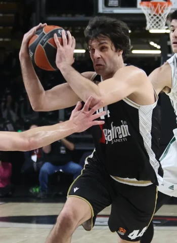 La Virtus Bolonia se impone sin demasiado sufrimiento, ante el Panathinaikos, 74-64