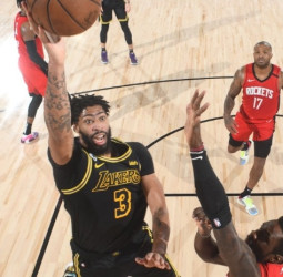 Anthony Davis no ejecutará su opción jugador para renegociar su contrato con los Lakers