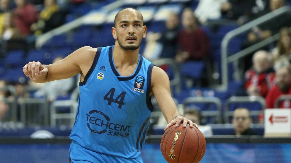 Stefan Peno, cerca del Bilbao Basket