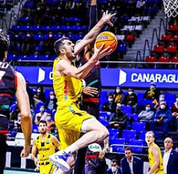 El Lenovo Tenerife se adelanta en el 'play-in' a base de esfuerzo (76-69)