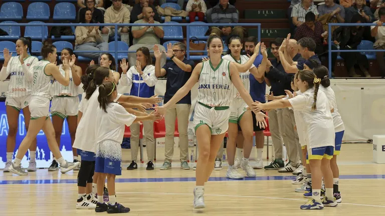 El Baxi Ferrol arrasa al Battipaglia en A Malata, 89-45