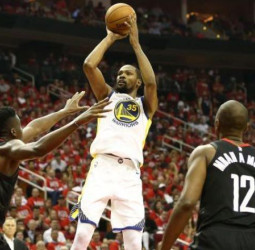 Los Warriors muestra su condición de campeón en Houston (106-119)