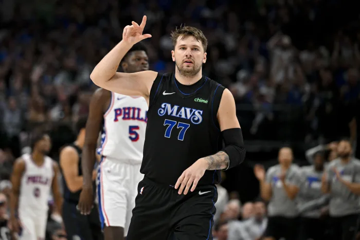 Aun sin Embiid los Sixers son capaces de superar a los Mavericks, 120-116