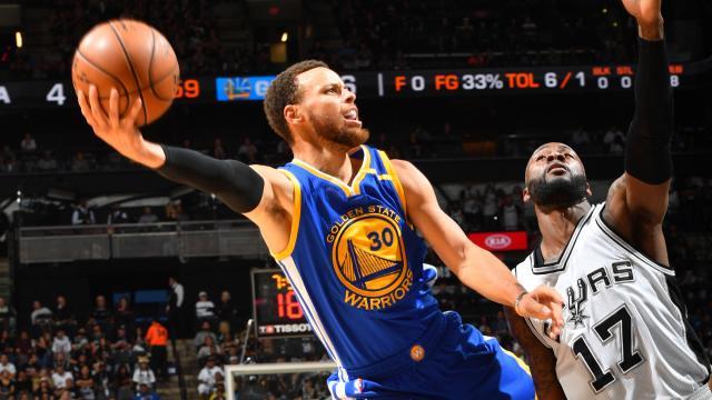 [4-0] Los Warriors, primer finalista de la NBA (129-115)