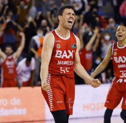 Dani Pérez decide sobre la bocina un partido apoteósico (95-93)