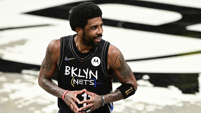 Kyrie Irving volverá a vestirse de corto