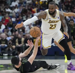 Lakers gana a los Pelicans, y habrá revancha en el play-in
