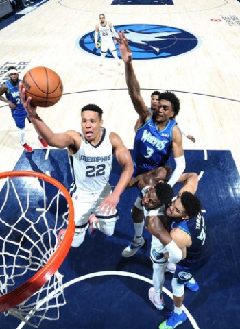 [4-2] Los Grizzlies, remontada y a la segunda ronda (114-106)
