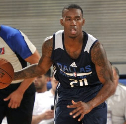 Darius Adams impresiona a los Milwaukee Bucks