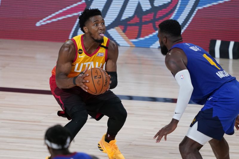 Donovan Mitchell coloca a sus Jazz a un paso de la segunda fase (129-127) [1-3]