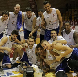 San Pablo Burgos, campeón del Torneo EncestaRías (79-83)